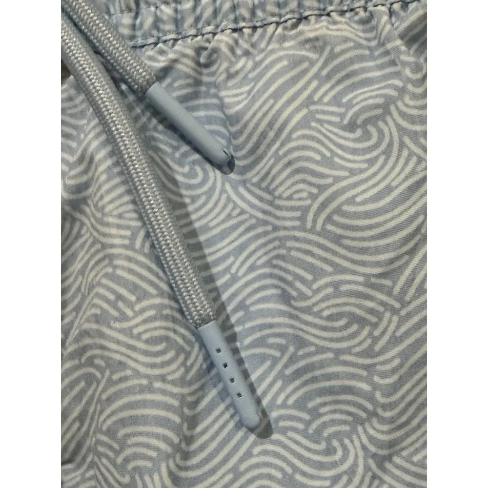 Vineyard Vines Mens 2XB Swim Trunks Shorts Blue White Swirl Mesh Lined